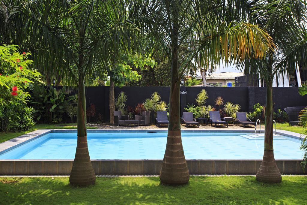 The Henry Hotel Cebu Stadt Exterior foto