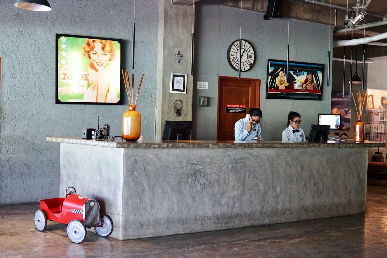 The Henry Hotel Cebu Stadt Exterior foto